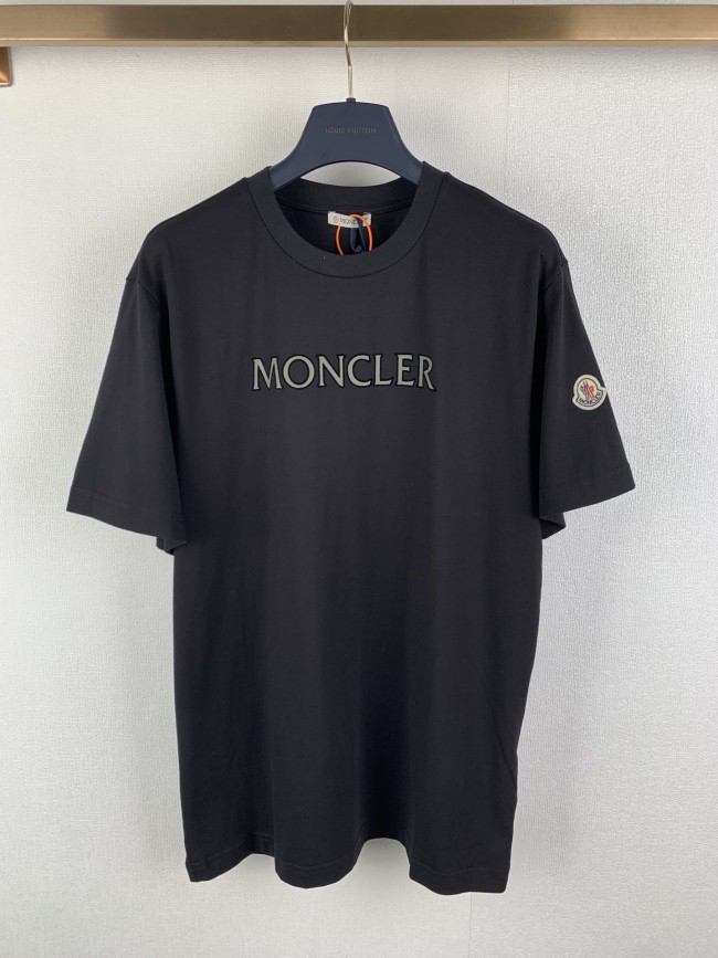 日本未入荷 モンクレール コピーおすすめ の2026SS プリント半袖Tシャツ