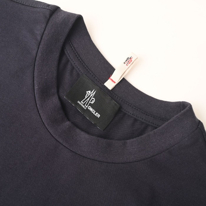 【限定】 モンクレール コピーおすすめ の2026SS トリコロール半袖Tシャツ
