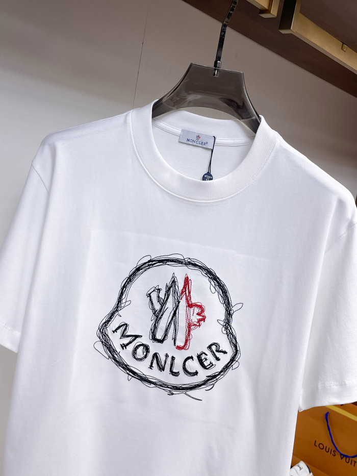 追跡付 モンクレール スーパーコピー の2026SS 半袖Tシャツ