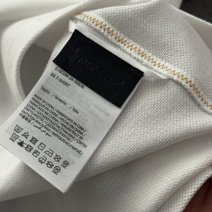 入手困難 モンクレール 偽物通販 の2026SS ポロシャツTシャツ