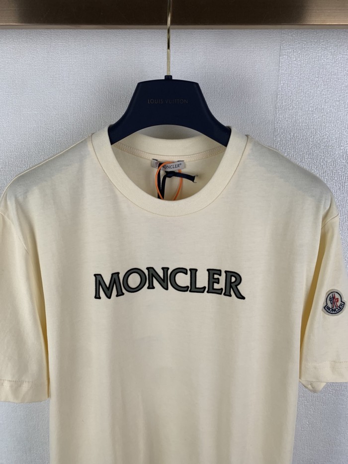 【話題商品！】モンクレール 偽物通販 の2026SS プリント半袖Tシャツ