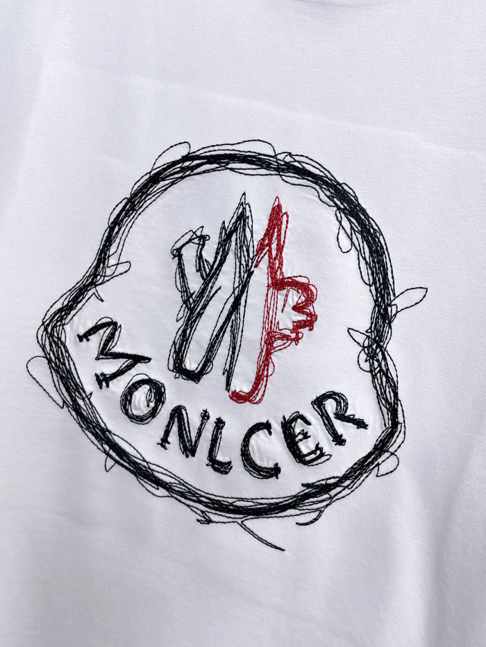 追跡付 モンクレール スーパーコピー の2026SS 半袖Tシャツ