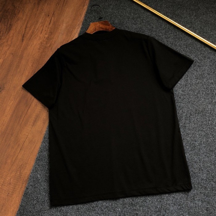 大人気 モンクレール 激安偽物 の2026SS 定番プリントロゴ半袖Tシャツ