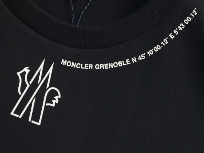 追跡付 モンクレール コピーおすすめ の2026SS アルファベットロゴ半袖Tシャツ
