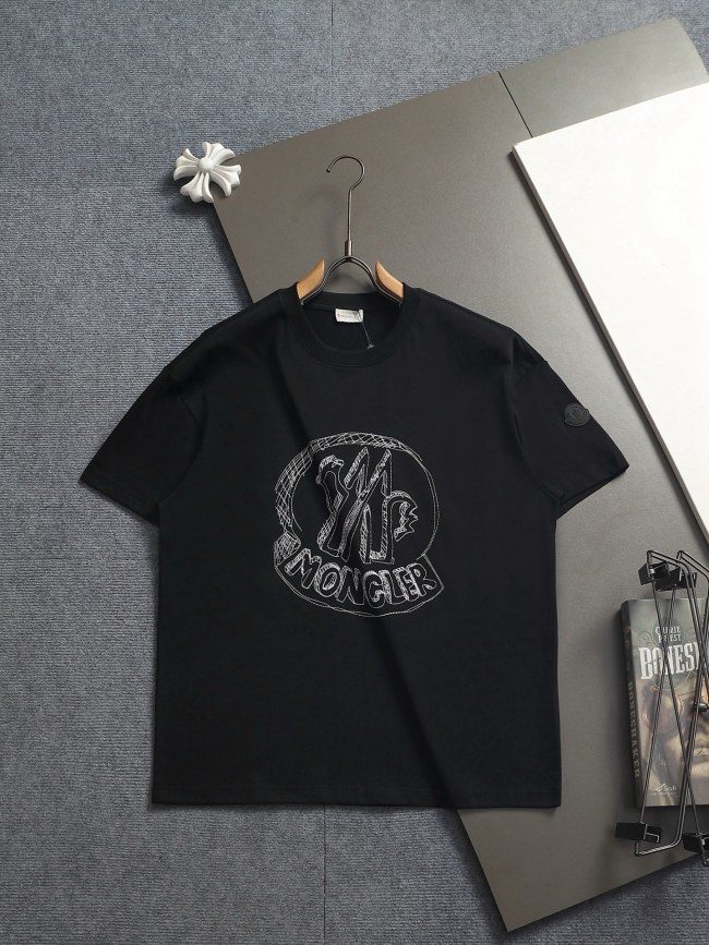 日本未入荷 モンクレール n級品 の2026SS アルファベットロゴ刺繍半袖Tシャツ