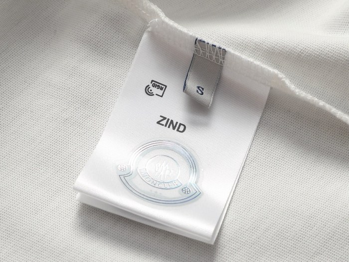 【限定】 モンクレール スーパーコピー の2026SS アルファベットロゴ刺繍半袖Tシャツ