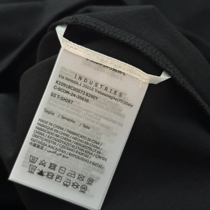 超話題! モンクレール 激安通販 の2026SS アルファベット柄クルーネック半袖Tシャツ