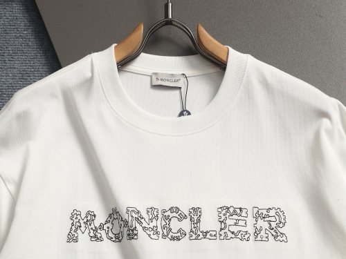 大人気 モンクレール 激安通販 の2026SS アルファベットロゴ刺繍半袖Tシャツ