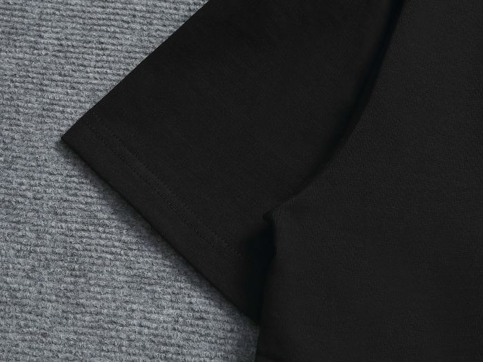 日本未入荷 バレンシアガ 偽物通販 の2026SS 刺繍コーラアルファベット半袖
