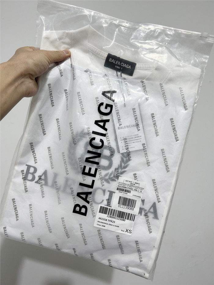 日本未入荷 バレンシアガ コピーおすすめ の2026SS麦の穂プリント半袖Tシャツ
