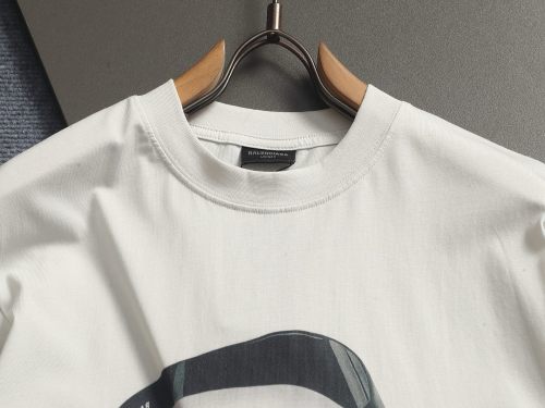 高品質 バレンシアガ コピー の2026SS メンズとレディース半袖Tシャツ