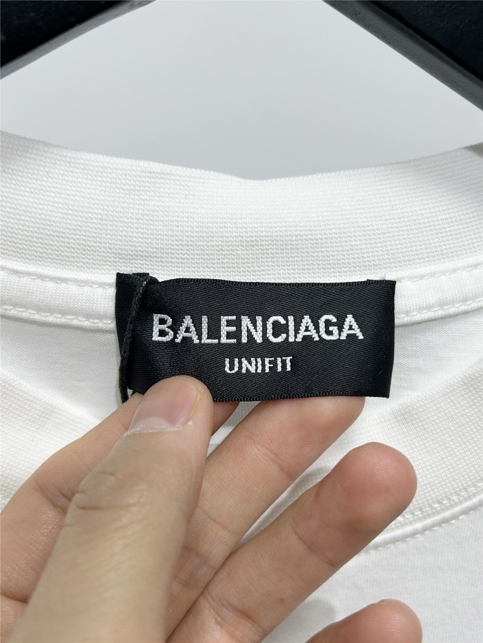 日本未入荷 バレンシアガ コピーおすすめ の2026SS麦の穂プリント半袖Tシャツ