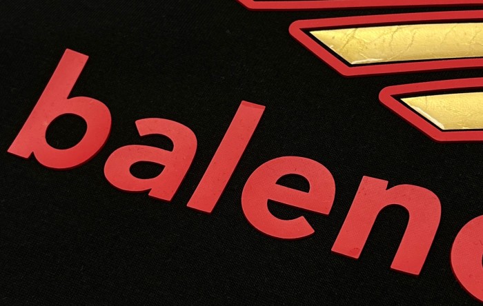 使い勝手良し バレンシアガ n級品 の2026SS メンズとレディース半袖Tシャツ