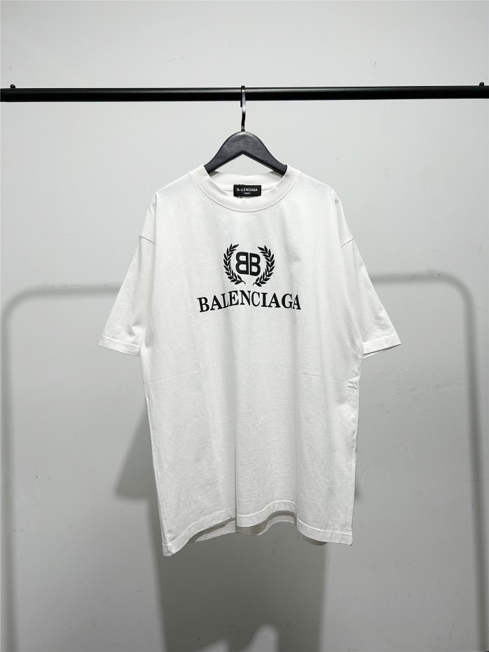 日本未入荷 バレンシアガ コピーおすすめ の2026SS麦の穂プリント半袖Tシャツ