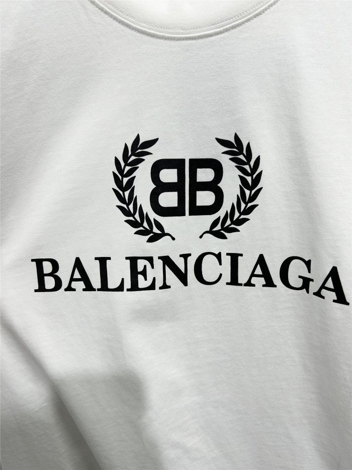 日本未入荷 バレンシアガ コピーおすすめ の2026SS麦の穂プリント半袖Tシャツ