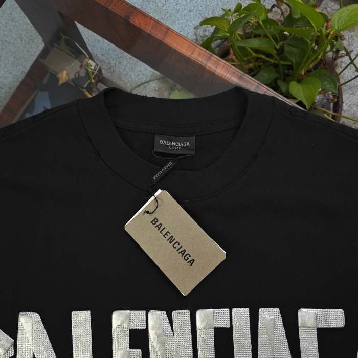 新作 バレンシアガ コピー の2026SS メンズとレディース半袖Tシャツ