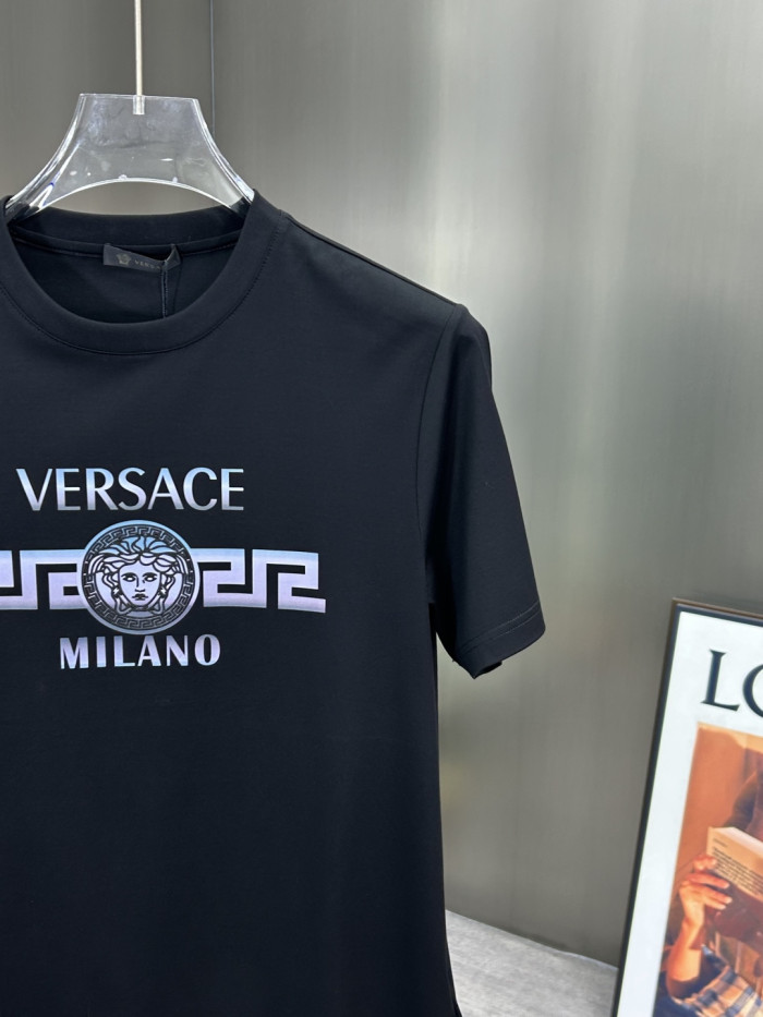 大人気 ヴェルサーチ n級品 2026SS半袖Tシャツ