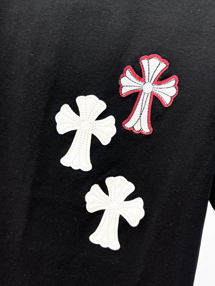 累積売上総額第１位！ クロムハーツ コピーおすすめ の2026SSクルーネック半袖Tシャツ