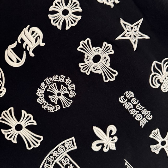 【話題商品！】クロムハーツ スーパーコピー の2026SS 刺繍Tシャツ