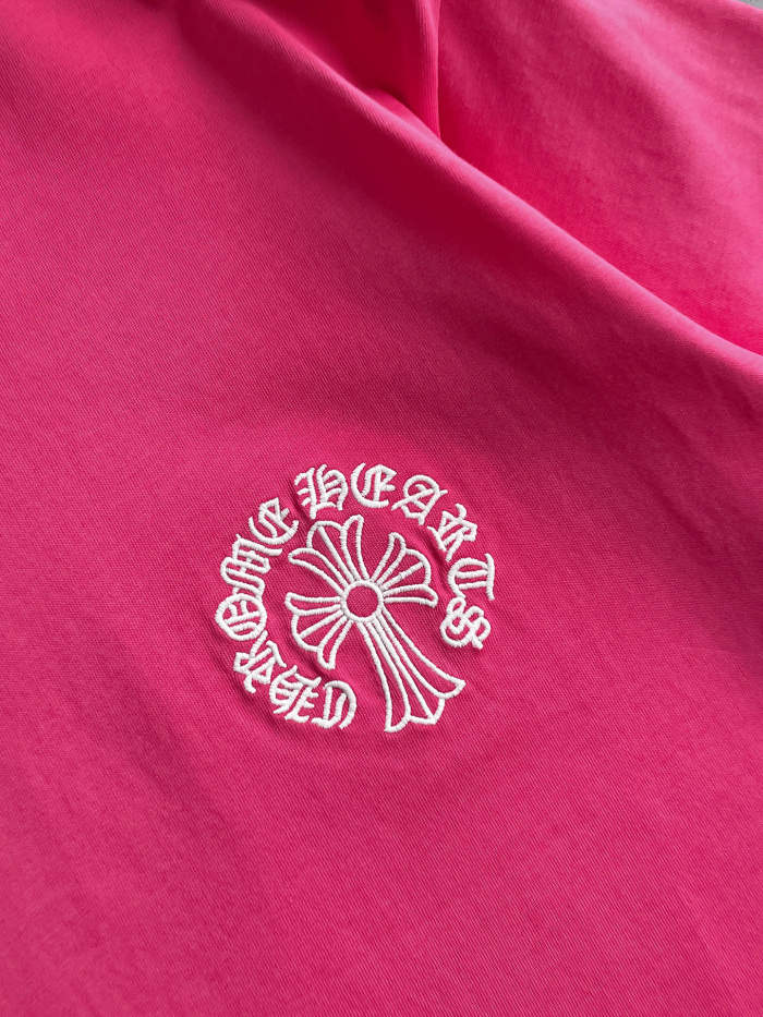 累積売上総額第１位！クロムハーツ 激安偽物 の2026SS 夏の半袖Tシャツ