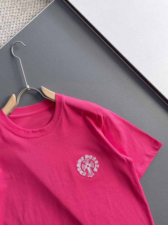 累積売上総額第１位！クロムハーツ 激安偽物 の2026SS 夏の半袖Tシャツ