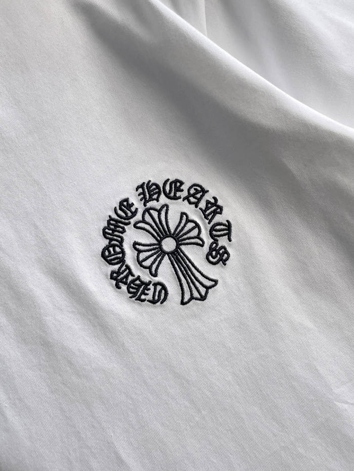 使い勝手良し クロムハーツ n級品 の2026SS 夏の半袖Tシャツ