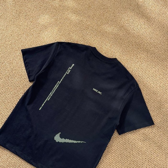 累積売上総額第１位！ ナイキ 偽物通販 2026SSスポーツカジュアルクルーネック半袖Tシャツ2色