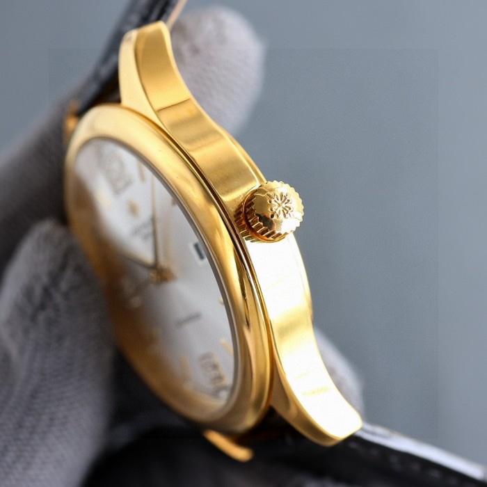 累積売上総額第１位！PatekPhilippeパテック フィリップ 激安偽物 2026SSメンズ時計 2色