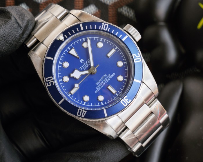 超話題! TUDORチュードル 激安通販 2026SS全自動メカニカルムーブメントメンズ時計2色