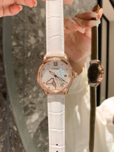 入手困難 Chanel シャネル 激安通販 2026SSレディース腕時計2色