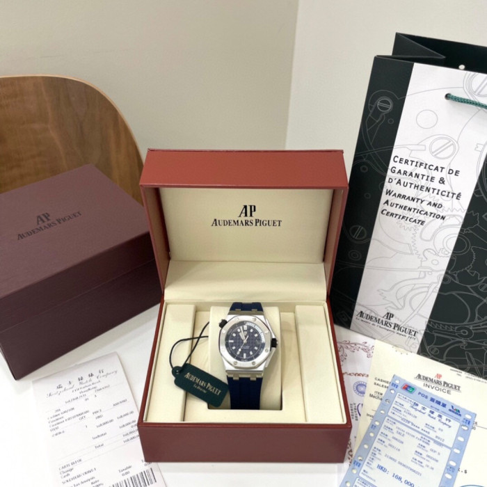 【話題商品！】 オーデマ ピゲAudemars Piguet 激安通販 2026SS ネイビーのメンズ腕時計