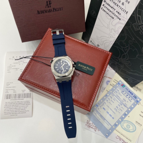 【話題商品！】 オーデマ ピゲAudemars Piguet 激安通販 2026SS ネイビーのメンズ腕時計