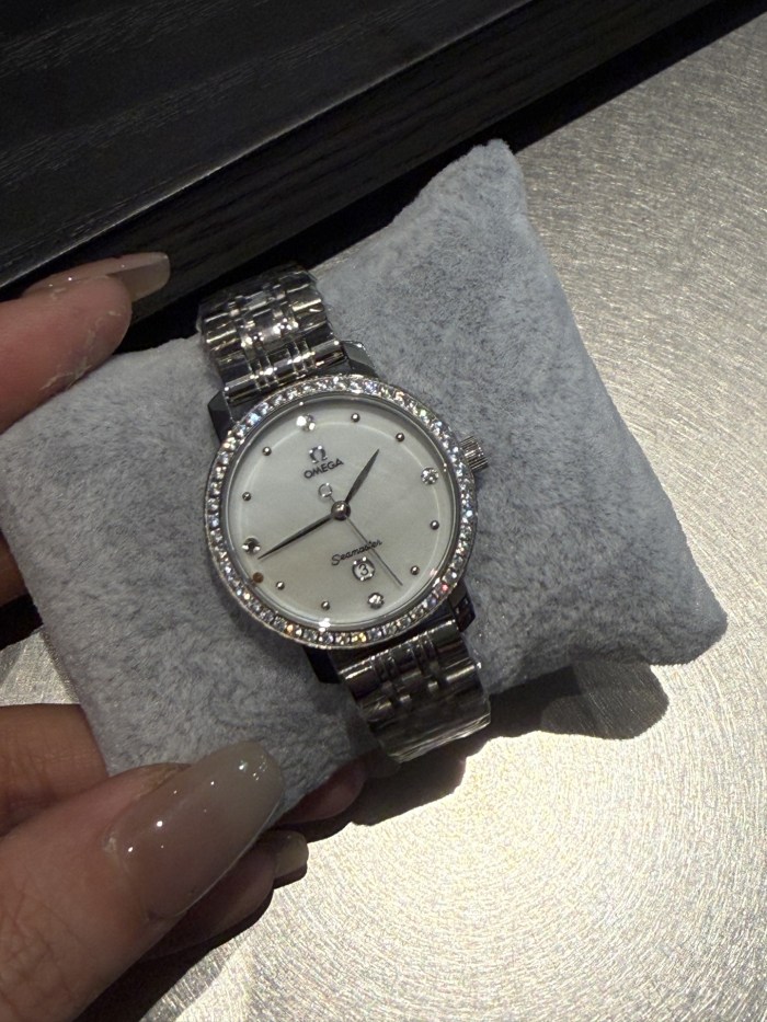 大人気 オメガ n級品 の2026SS OMEGA レディース石英腕時計2色