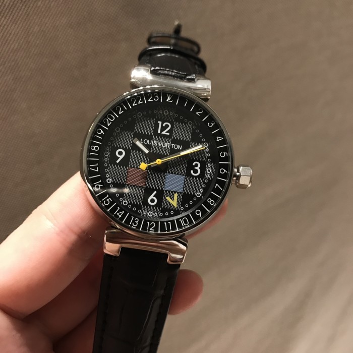 追跡付 Louis Vuittonルイヴィトン コピーおすすめ 40mm メンズ 時計