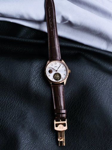 累積売上総額第１位！ IWC 激安通販 サイズ42mmメンズ腕時計