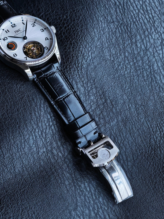 使い勝手良し IWC 偽物通販 サイズ42mmメンズ腕時計