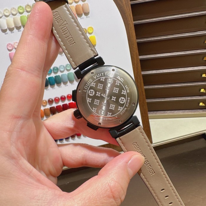 超奇跡の入荷☆  Louis Vuittonルイヴィトン 激安通販 43mm メンズ 時計