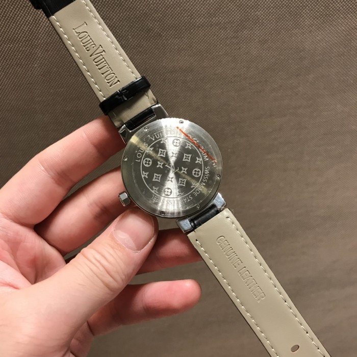 追跡付 Louis Vuittonルイヴィトン コピーおすすめ 40mm メンズ 時計