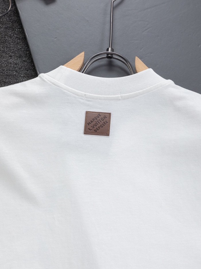 【話題商品！】 ルイヴィトン 激安偽物 2026SS  刺繍柄ラウンドネック半袖Tシャツ