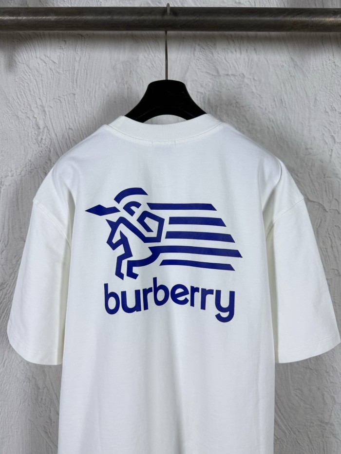 ★超人気 バーバリー 激安偽物 の2026SS ナイトスポーツ半袖Tシャツ