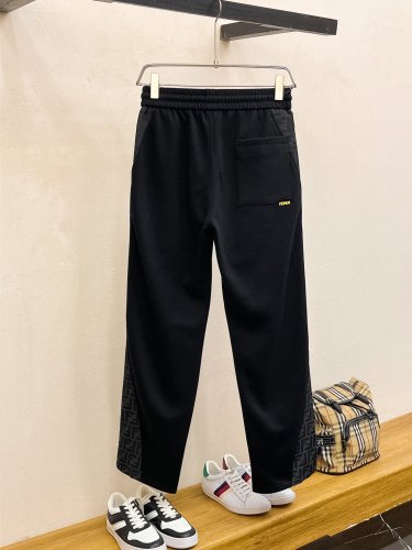 日本未入荷 フェンディ コピー の2026SS メンズカジュアルパンツ