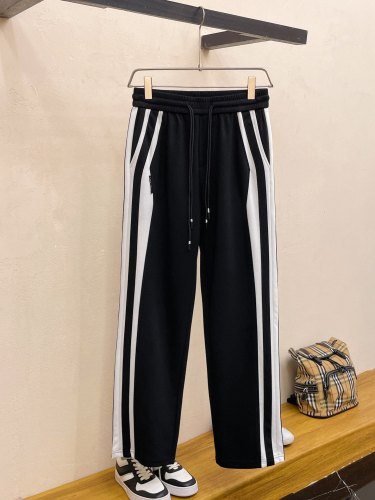 超奇跡の入荷☆ バレンシアガ スーパーコピー 2026SS カジュアルパンツ