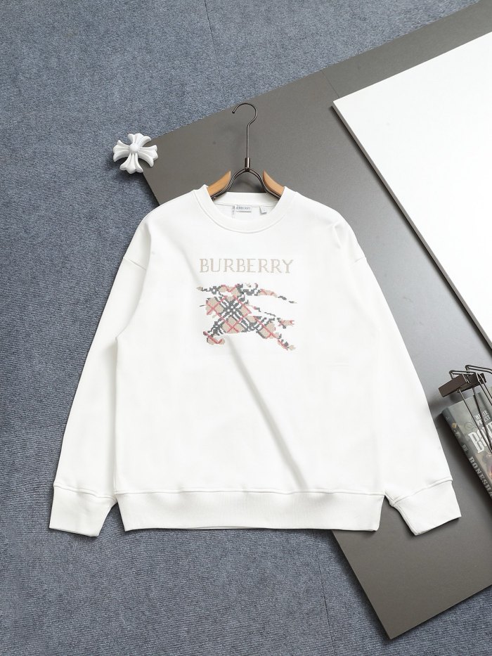 超奇跡の入荷☆ バーバリー 偽物通販 の2026SS 刺繍ラウンドネックの衛衣