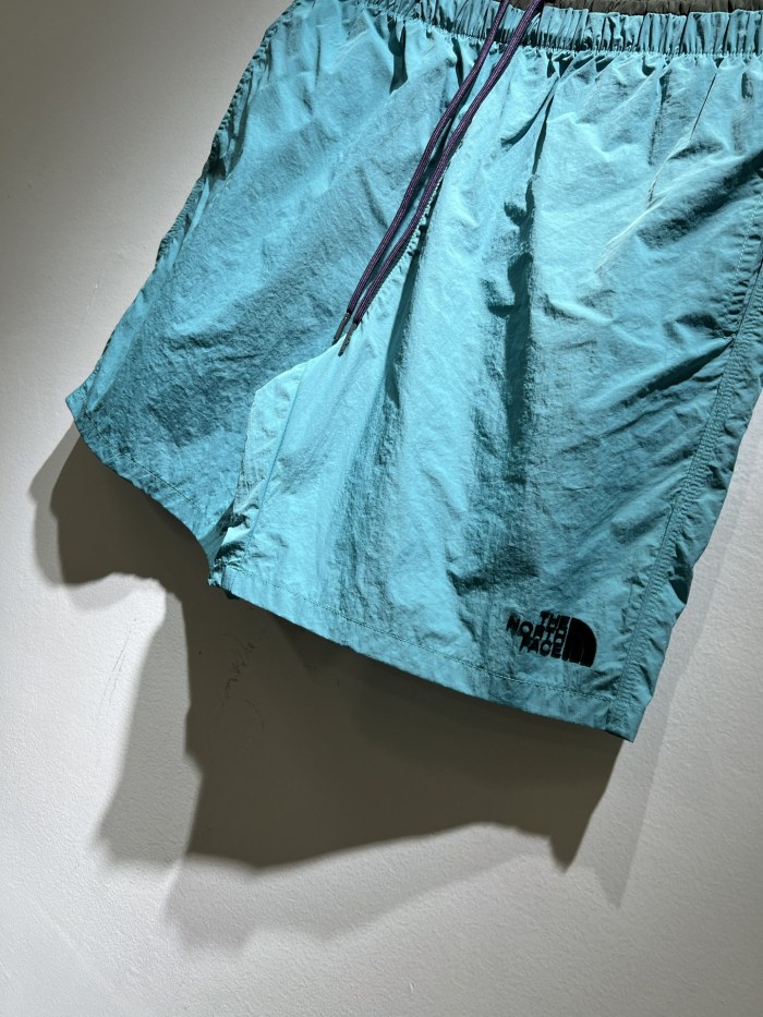 新作 ザノースフェイス 激安通販 20206SS 丸首Tシャツとショートパンツ