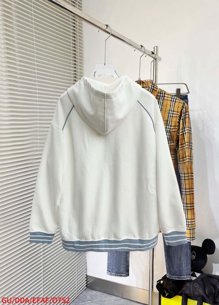 累積売上総額第１位！ グッチ 激安偽物 の2026SS 刺繍コート