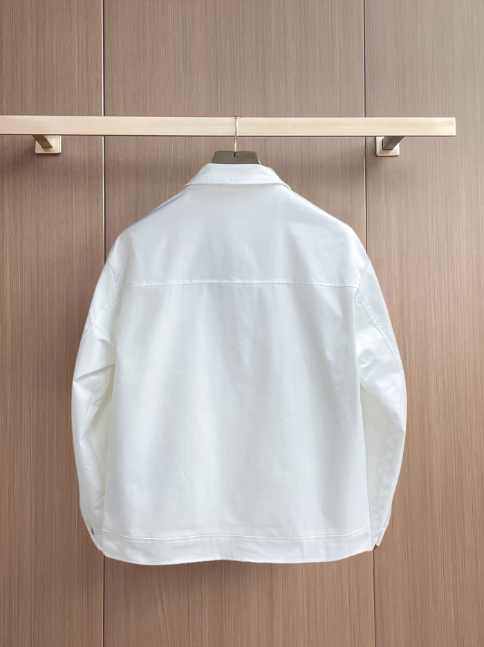 日本未入荷 プラダ スーパーコピー の2026SSメンズジャケット