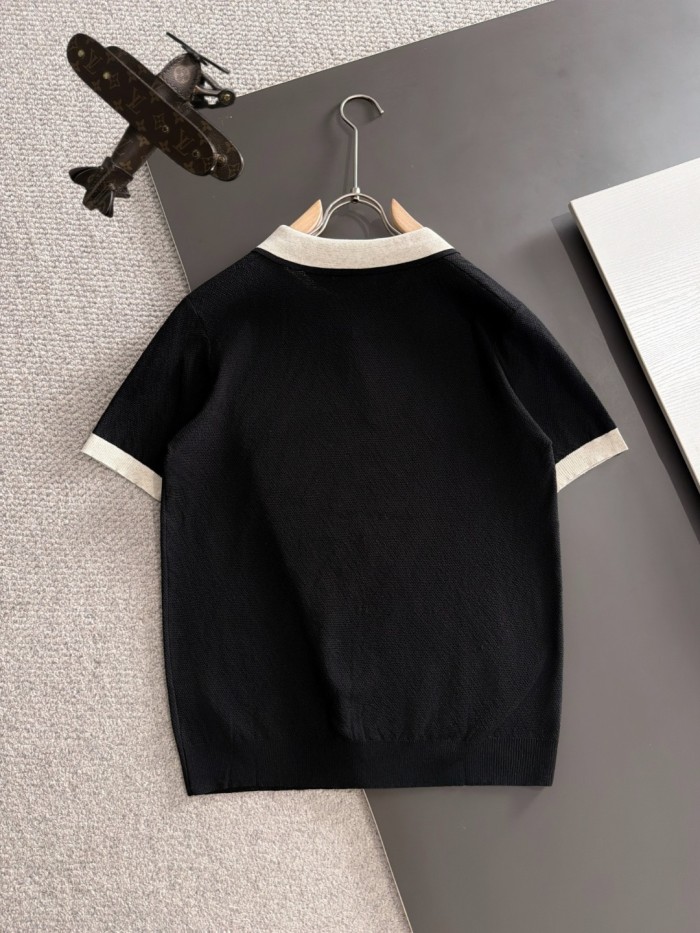 日本未入荷 プラダ n級品 の2026SSメンズ半袖Tシャツ