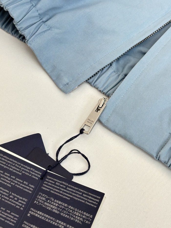 一目惚れ♪ プラダ n級品 の2026SS ジャケット