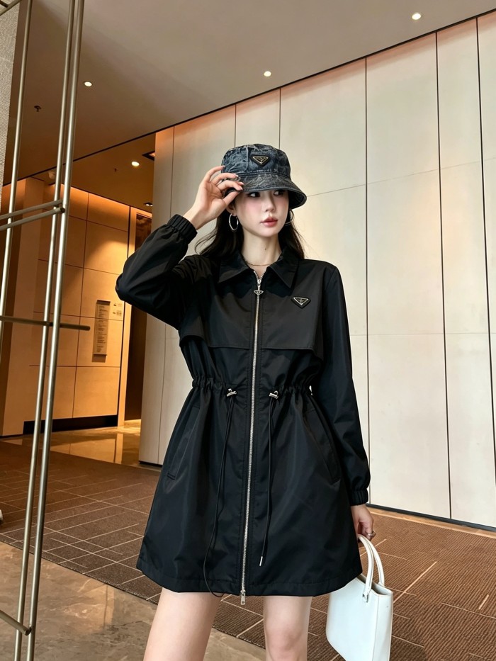 超奇跡の入荷☆ プラダ 激安通販 の2026SS ワンピース2色