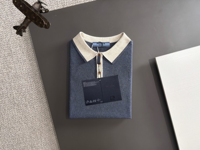【話題商品！】 プラダ 激安偽物 の2026SSメンズ半袖Tシャツ